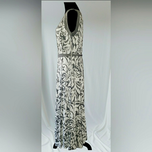 New Events Knit Brunch Sundress Gray White Embroidered Floral Soft Stretch - Picture 4 of 9